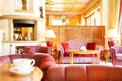 Kaffee in der Hotel Lobby